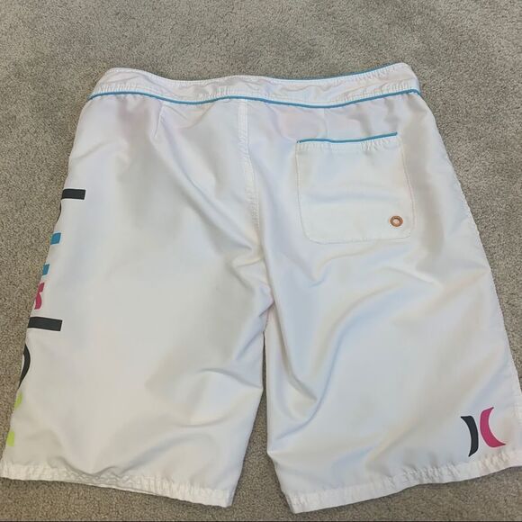 Hurley white multicoloured logo print board shorts swim beach summer Sz 9 - Picture 4 of 11